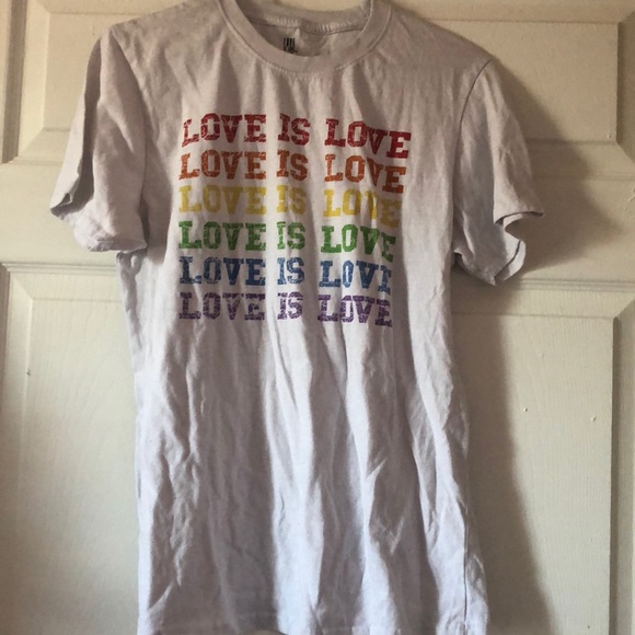 Gay pride shirt - Picture 3 of 5